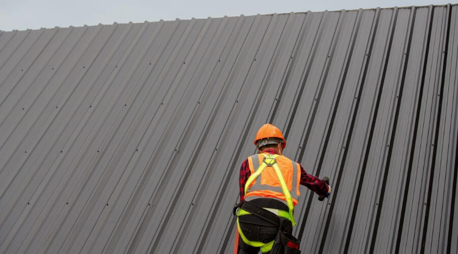 Professional metal roof installation services in Mendota, CA